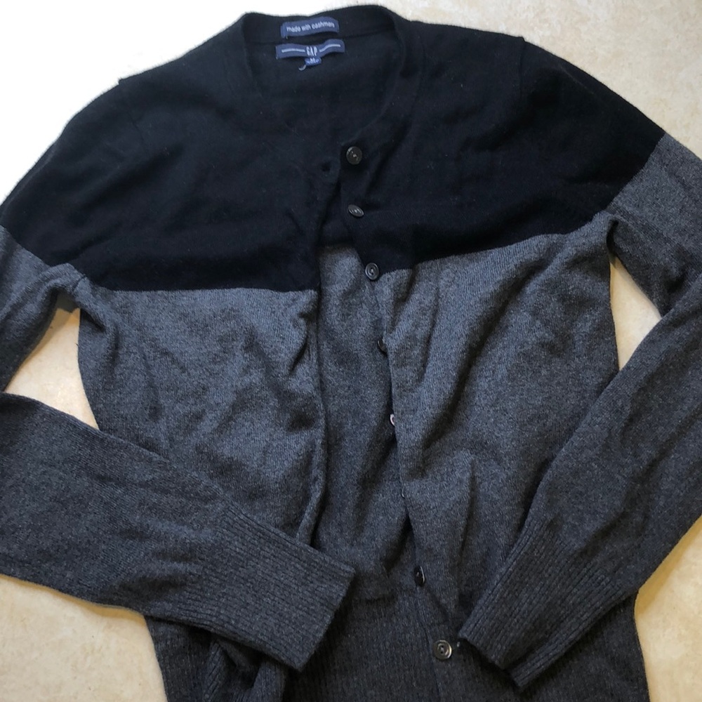 🚨 Black Cardigan